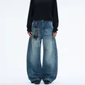 Dunkelblaue Wide-Leg-Jeans mit 3D-Bogenschnitt und dekorativem Vintage-Perlenanhänger - S / Blau