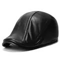 Klassische Schiebermütze aus schwarzem Leder für Herren mit edlen Nähten und Glanz - Einheitsgröße Verstellbar / Schwarz