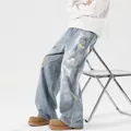Lichtblauwe distressed denim jeans met verfspatten en een wijde rechte pijp - 3XL / Lichtblauw