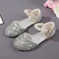 Sparkling silver sequin princess shoes for girls with pearl strap and soft flat sole - EU 22 / Silver
