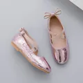 Girls' metallic pink princess shoes with cross elastic straps and bow details - Pink