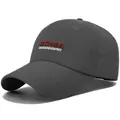 Berretto da baseball grigio scuro con ricamo rosso e bianco e fori di ventilazione laser - Taglia Unica Regolabile / grigio scuro