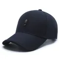 Berretto da baseball blu scuro da uomo con toppa in pelle nera e finitura in tessuto twill - Taglia Unica Regolabile / Blu Notte