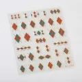 Klassische Argyle-Nagelaufkleber in Dunkelrot und Grün mit goldenen Linien M-184 - Britischer Preppy-Stil (M184)