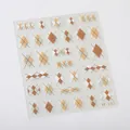 Geometrische Argyle-Nagelsticker in Braun und Grün mit Goldakzenten Modell M-185 - Retro Erdton-Stil (M185)