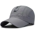 Berretto da baseball grigio medio in mesh traspirante con logo R e tessuto ad asciugatura - Regolabile / Grigio chiaro