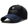 Casquette de baseball en maille noire respirante avec visière bleu foncé et broderie - Réglable / 2247 Bleu Marine