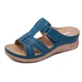Sandales compensées bleu marine pour femmes avec brides croisées et détails ajourés - 36 / Bleu