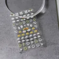 Mini-Nagelaufkleber mit weißen Wolken, Regenbogen und süßen gelben Bären - 3D Geprägter Bär Und Wolke Stil (S-082F)