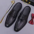 Mocassini da uomo in pelle nera traforata per abbigliamento business casual - EU 37 / Nero