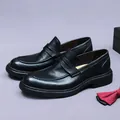 Classic black leather penny loafers for men with stitching and matte finish - EU 38 / Black