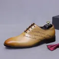 Herren Oxford-Schuhe aus grünem Leder mit Lasergravur-Schrift und dunkler Farbverlauf-Spitze - EU 37 / Hellbraun