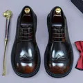 Polished brown gradient leather brogue shoes with classic wingtip design for men - EU 37 / Brown