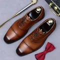 Scarpe Oxford in pelle marrone da uomo con punta a punta e accessori formali eleganti - EU 38 / Marrone