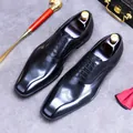Scarpe classiche brogue in pelle nera da uomo con eleganti dettagli traforati wingtip - EU 37 / Nero