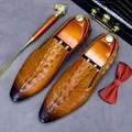 Mocassini da uomo in pelle marrone sfumata con stampa coccodrillo e design business - 37 / Marrone