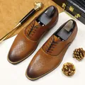Brown hollow-out leather oxfords for men with woven texture and formal business style - EU 37 / Brown