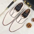Men's breathable hollow leather business shoes in cream and brown with white laces - EU 37 / Off White