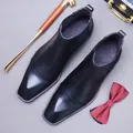 Polished black leather Chelsea boots for men with square pointed toe and elastic side panels - EU 37 / Black