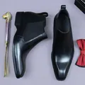 Polished black leather Chelsea boots for men with elastic side and square toe design - EU 37 / Black