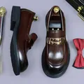 Men's polished dark brown leather loafers with gold metal buckle and rubber sole - EU 40 / Coffee