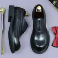 Classic black Brogue oxfords for men in polished leather with stylish formal accessories - EU 37 / Dark Gray