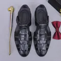 Sandalias de cuero negro trenzado para hombre con punta cerrada y correa de hebilla - EU 37 / Negro