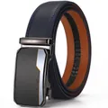 Ceinture pour homme en cuir à boucle automatique avec sangle texturée et métal brossé - Bleu / 110