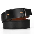 Cintura da uomo in pelle con fibbia automatica nera e trama testurizzata raffinata - 110cm / Nero con Motivo 105-219