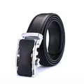 Ceinture homme automatique en cuir noir texturé lychee avec boucle argentée polie - 110-130 / 061 Boucle Argent Noir