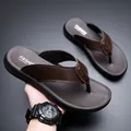 Brown leather flip-flops for men with crocodile texture and black rubber sole - EU 38 / Brown (6699)