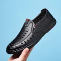Schwarze hohle Leder-Loafer für Herren mit atmungsaktiver Laserkühlung und weicher Sohle - EU 38 / Schwarz