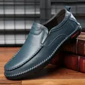 Mens pebble leather loafers in dark blue finish with flexible soft sole and fashion detail - EU 38 / Blue