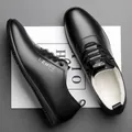 Men's black casual leather loafers with warm white faux fur lining and flat laces - EU 38 / Black Fleece Lined