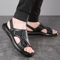 Sandalias de cuero negro para hombre con suela gruesa antideslizante y correas - EU 38 / Negro
