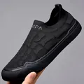 Zwarte heren instap sneakers van ademend mesh met golftextuur en wit geborduurd OPA logo - 38 / Eendelig Flyknit Instapper Stijl (906) / Zwart