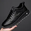Schwarzer Herren-Freizeitschuh aus Kunstleder mit dicker Sohle und sportlichem Logo-Print - EU 38 / Schwarz Einfarbige Schuhe