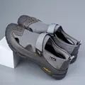 Sandali outdoor da uomo in mesh traspirante grigio e marrone con cinturini in velcro - 38 / Grigio