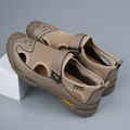 Sandali in mesh kaki da uomo con cinturini a strappo e suola in gomma spessa antiscivolo - 38 / Marrone