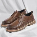 Brown brogue leather shoes for men with thick soles and classic British lace-up style - EU 38 / Simple U-Tip Stitching Style (R313) / Brown