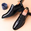Men's black business shoes with lion head emblem and side zipper in smooth leather - EU 38 / Black Solid Shoes