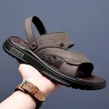 Bruine leren herensandalen met roterende hielband en zachte rubberen zool - EU 38 / Khaki