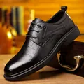 Zapatos de negocios para hombre en negro con textura de cocodrilo y hebilla metal - 38 / Estilo para Todas las Estaciones / Negro