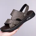 Braune Herren Freizeit Ledersandalen mit Luftpolstersohle und Nieten-Kreuzriemen - EU 38 / Khaki