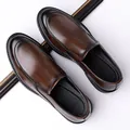 Deep brown gradient men's slip-on business leather shoes with polished finish - EU 37 / Brown