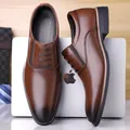 Scarpe eleganti da uomo marrone scuro sfumato con design slip-on e texture in pelle - EU 38 / Marrone