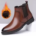 Ανδρικά μποτάκια Chelsea σε σκούρο καφέ με σχέδιο brogue και ζεστή επένδυση fleece - Καφέ με Επένδυση Fleece