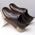 Zapatos casuales de hombre en cuero marrón oscuro con grano de litchi y suela mixta - EU 38 / Marrón