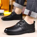 Men's black business leather shoes with metal rivets and colorful heel accent - EU 38 / Black Fleece Lined