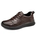 Zapatos casuales de cuero marrón oscuro para hombre con cordones y suelas negras gruesas - 38 / Estilo Zapato Simple Marrón